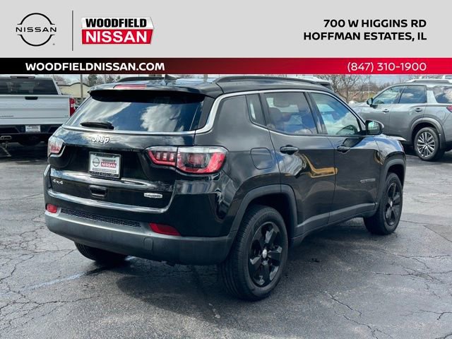 Used 2017 Jeep Compass Latitude w/ Popular Equipment Group image 4