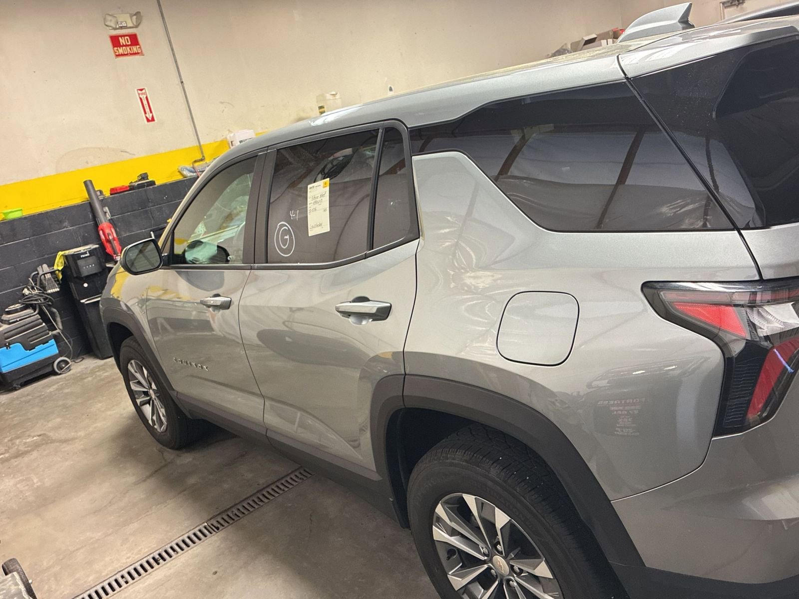 Used 2025 Chevrolet Equinox LT image 6