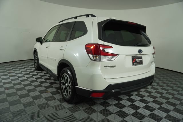 Certified 2022 Subaru Forester Premium image 5