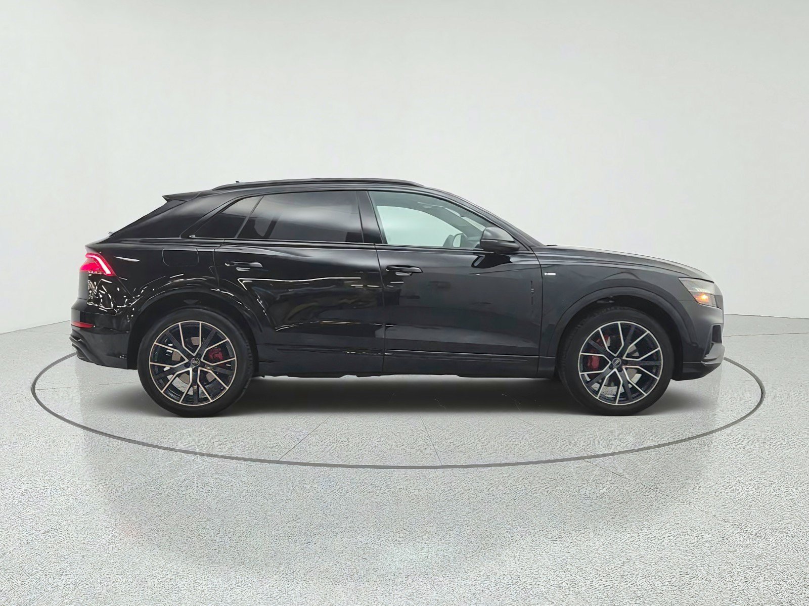 Used 2023 Audi Q8 Premium Plus w/ Premium Plus Package AWD/4WD image 4