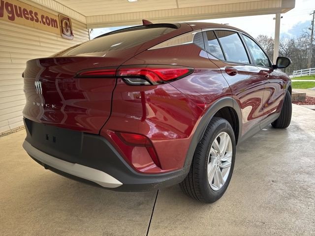 Used 2024 Buick Envista Preferred w/ Convenience I Package image 3