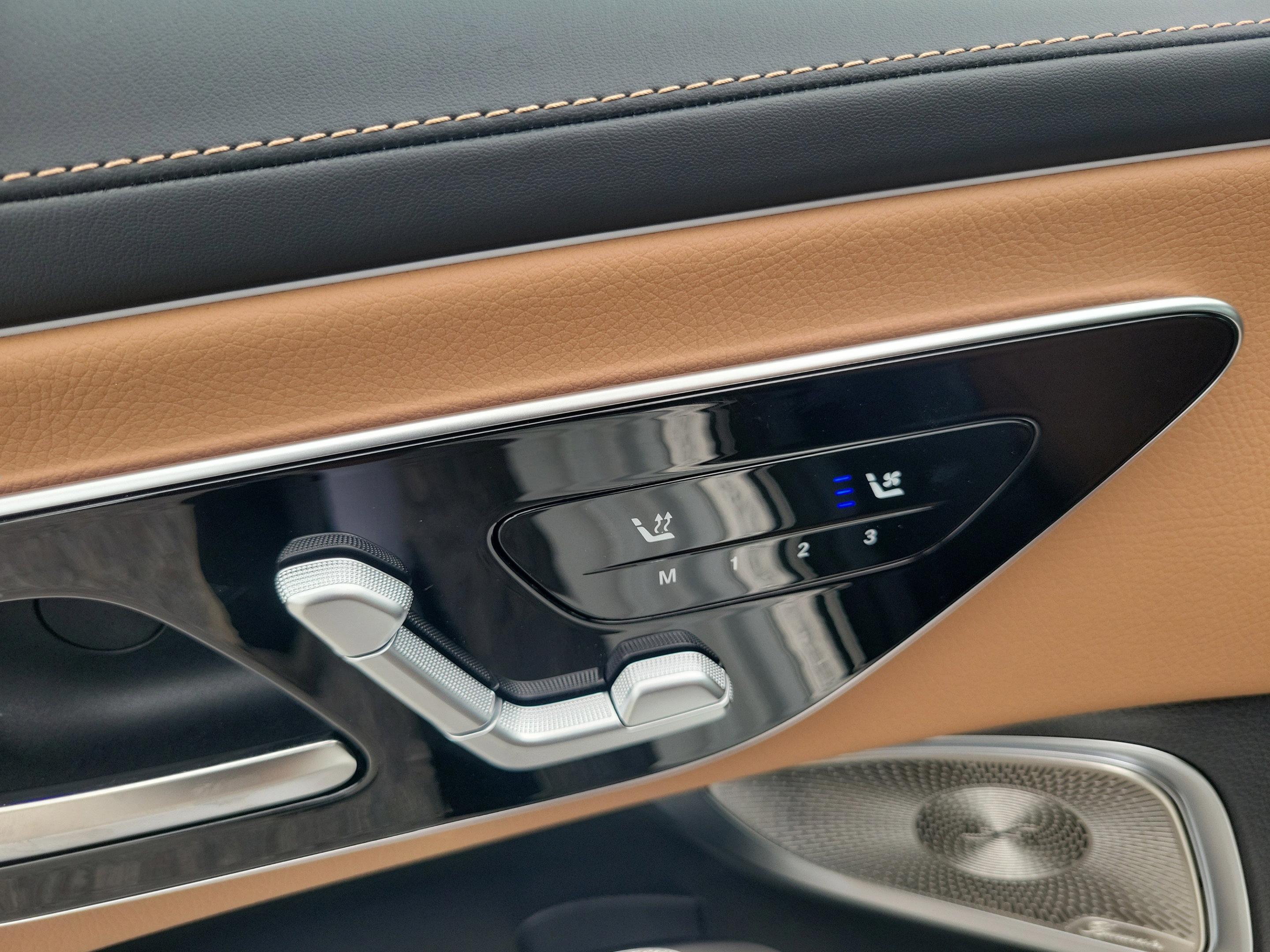 New 2026 Mercedes-Benz CLE 450 4MATIC Coupe image 8