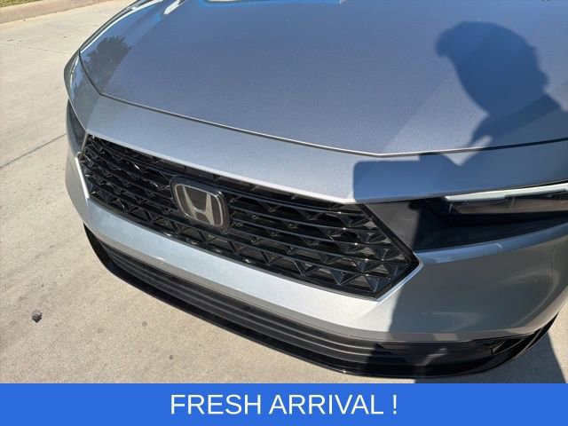 Used 2023 Honda Accord Sport image 2