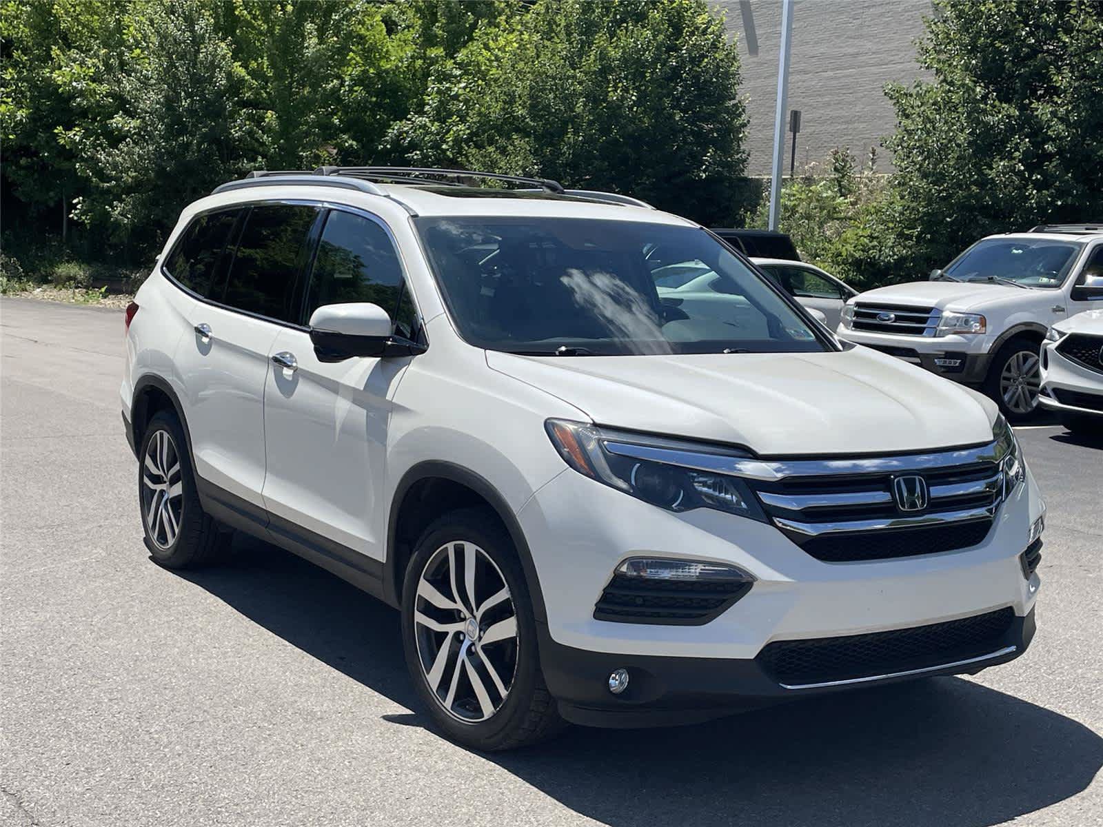 Used 2016 Honda Pilot Touring image 7