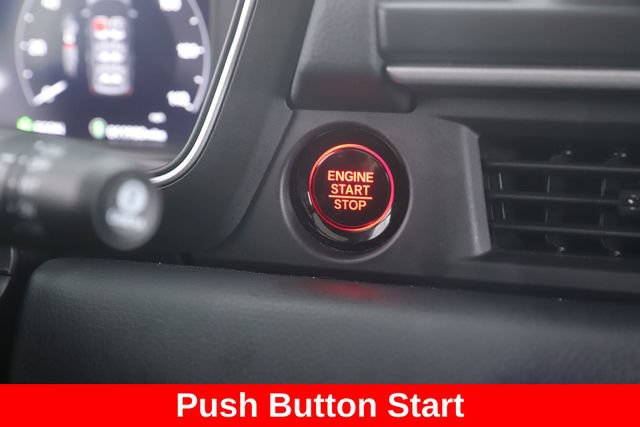 Used 2025 Honda Pilot Black Edition image 23