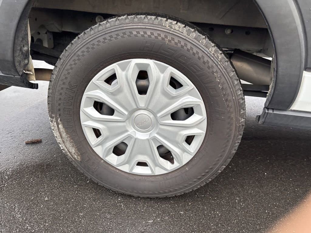 Used 2023 Ford Transit 350 XLT image 15