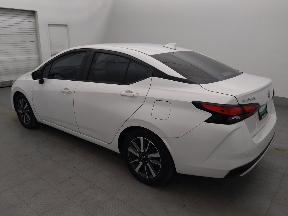 Used 2021 Nissan Versa SV FWD image 3