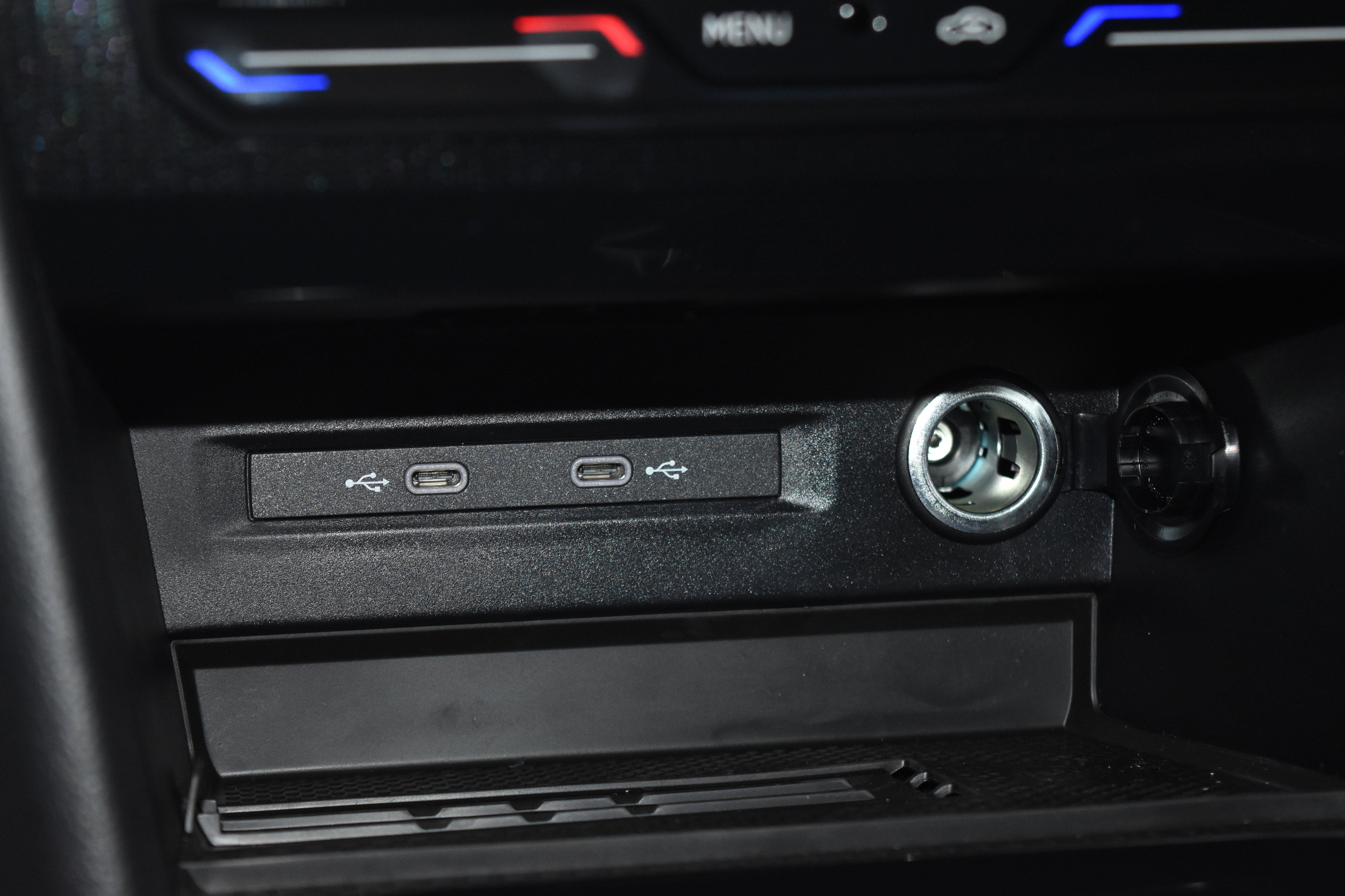 New 2026 Volkswagen Taos SEL AWD/4WD image 11