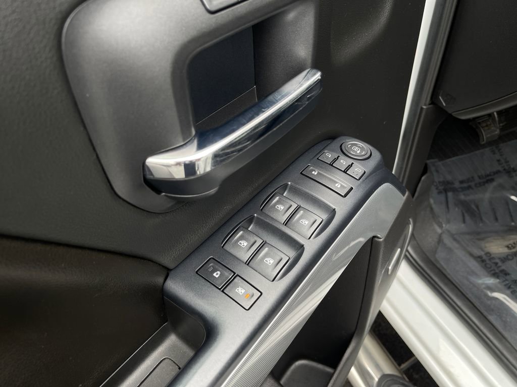 Used 2017 Chevrolet Silverado 2500 LTZ w/ Vortec Plus Package image 14