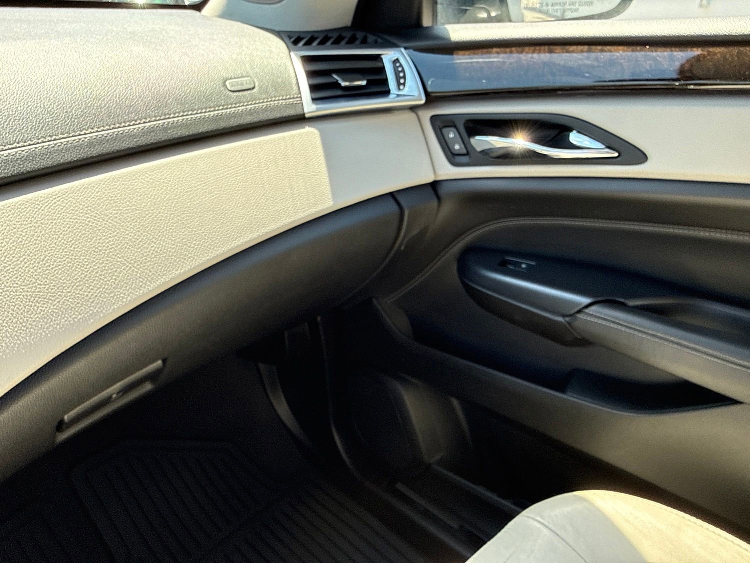 Used 2013 Cadillac SRX Performance FWD image 27