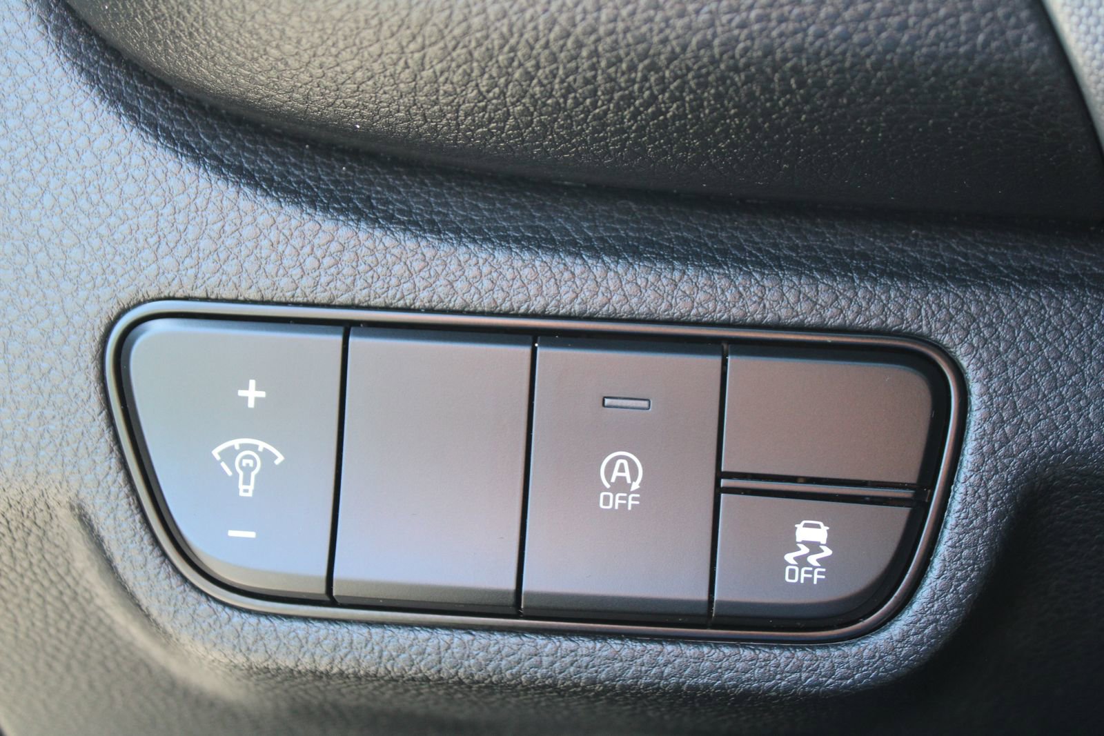 Certified 2026 Kia Seltos LX AWD/4WD image 23