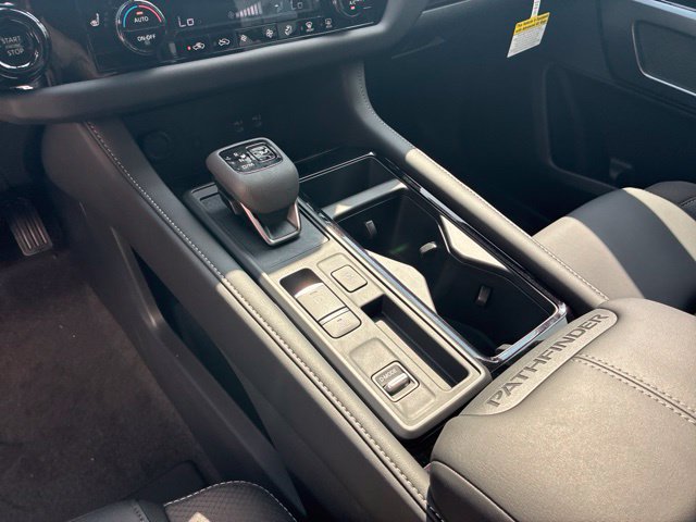 New 2026 Nissan Pathfinder SL w/ SL Premium Package FWD image 15