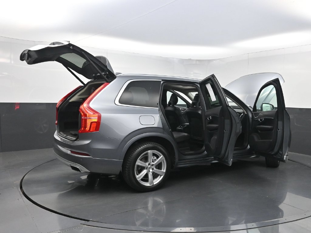 Used 2020 Volvo XC90 T6 Momentum AWD/4WD image 38