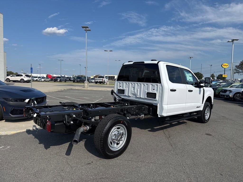 New 2026 Ford F350 XL w/ XL Chrome Package image 3