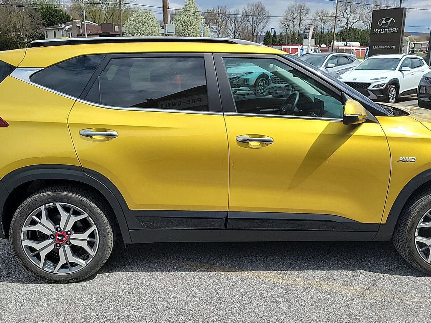 Used 2023 Kia Seltos SX w/ SX Sunroof Package image 6