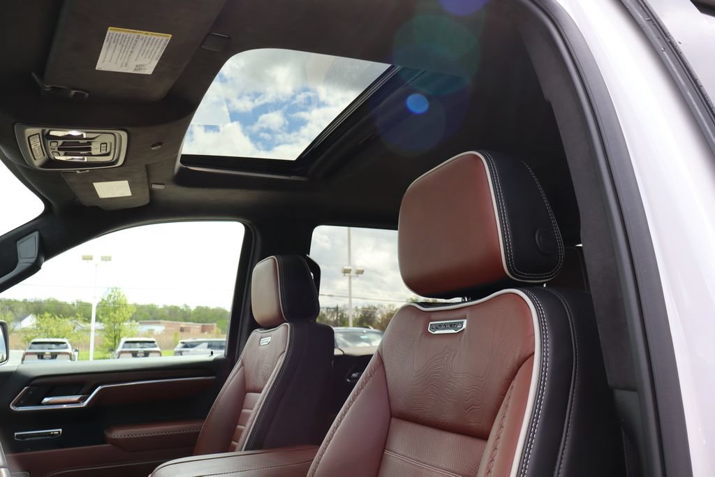 Used 2025 GMC Sierra 1500 Denali Ultimate AWD/4WD image 37