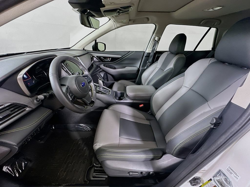 Used 2025 Subaru Outback Onyx Edition image 15