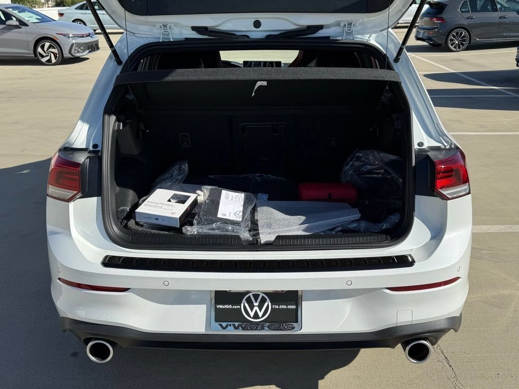New 2026 Volkswagen GTI SE FWD image 9