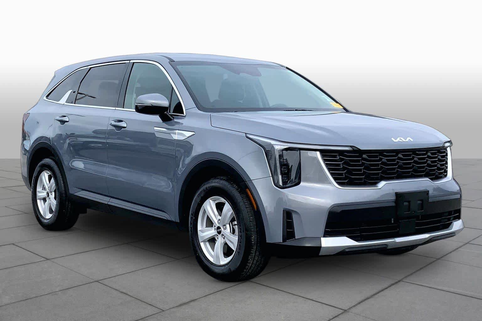 Used 2025 Kia Sorento LX FWD video 3