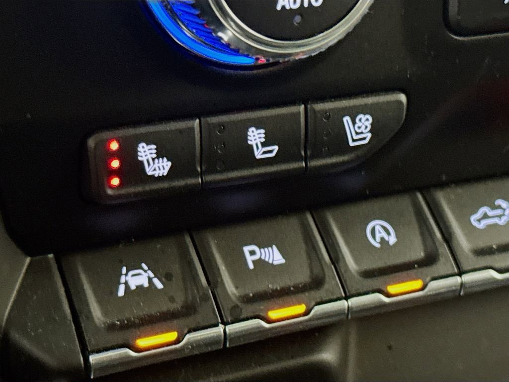 Used 2020 GMC Sierra 1500 AT4 w/ AT4 Premium Package image 24