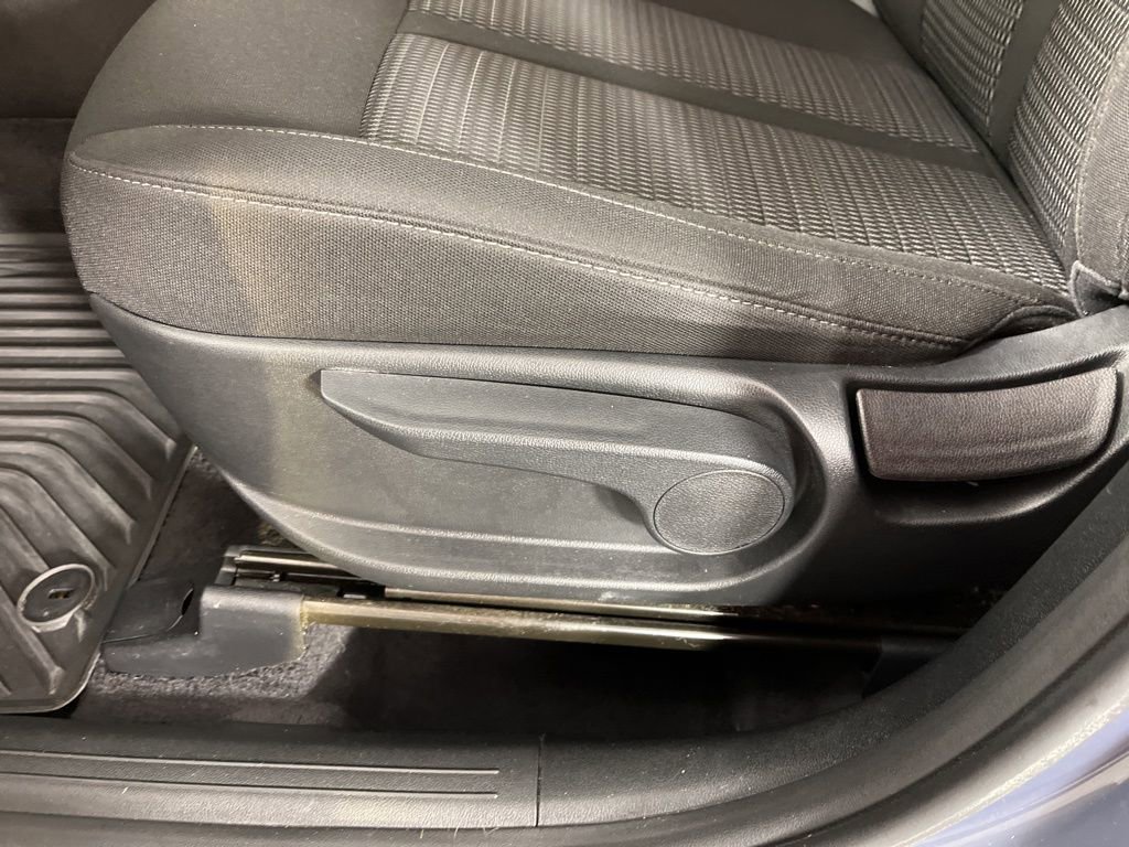 Used 2023 Kia Sorento LX image 21