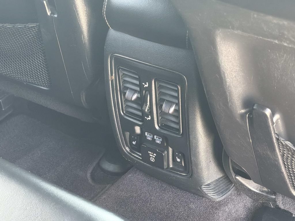 Used 2016 Jeep Grand Cherokee Limited AWD/4WD image 26