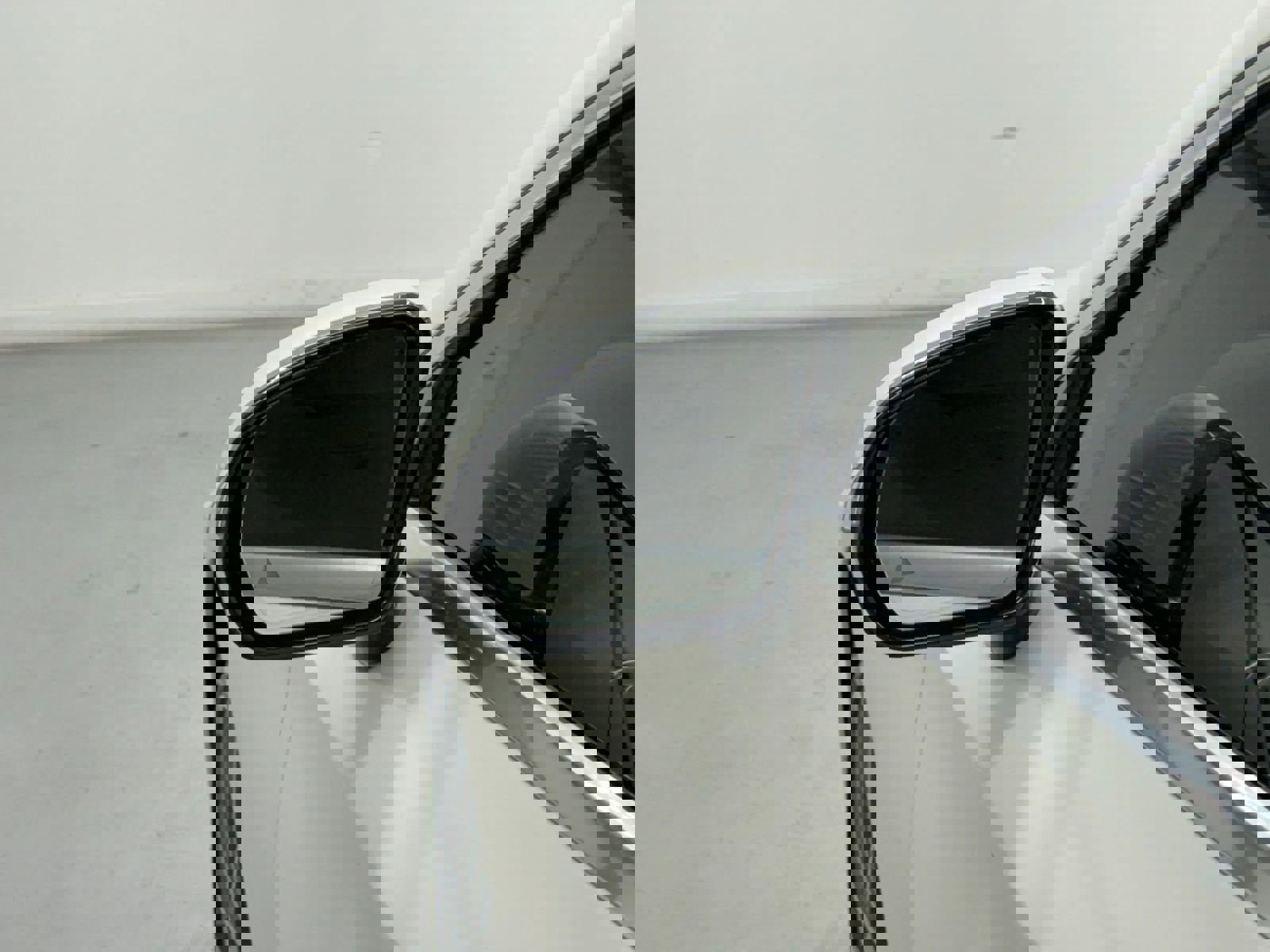 Used 2016 Mercedes-Benz S 550 4MATIC image 31