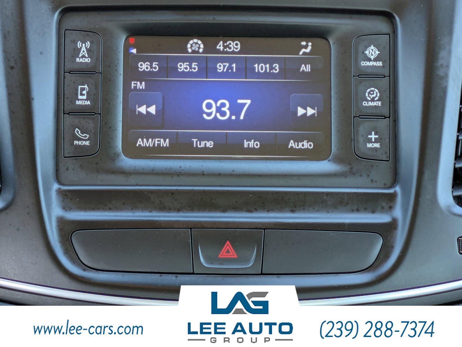 Used 2016 Chrysler 200 Limited image 14