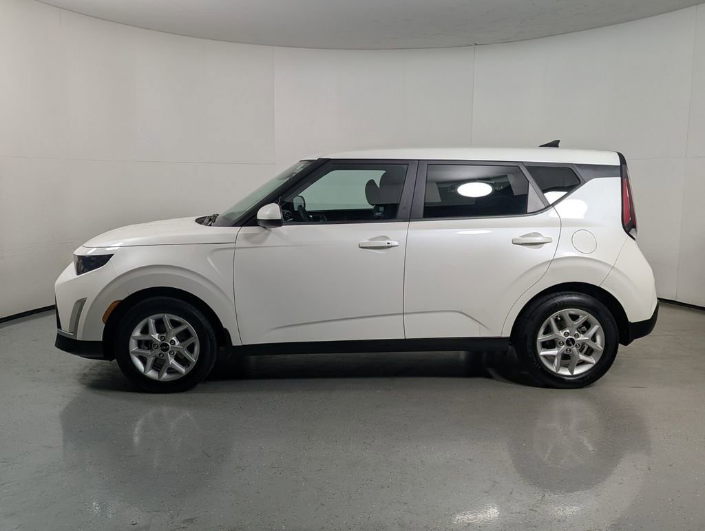 Used 2023 Kia Soul S image 4