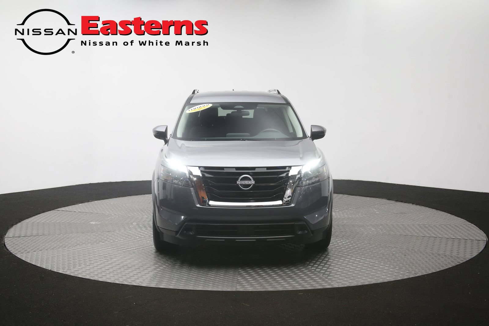 Used 2025 Nissan Pathfinder SV FWD image 53