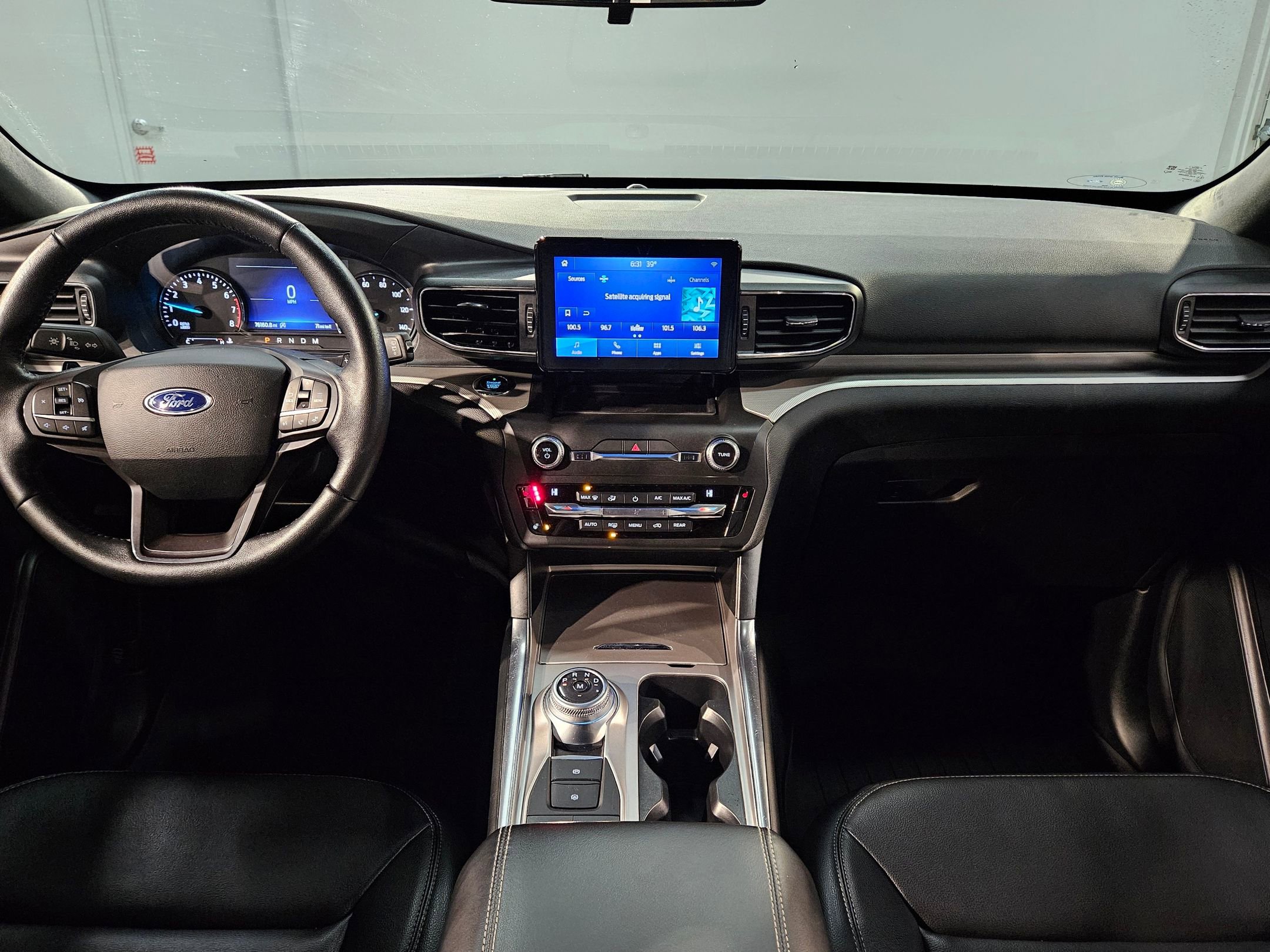 Used 2020 Ford Explorer XLT w/ Equipment Group 202A image 10