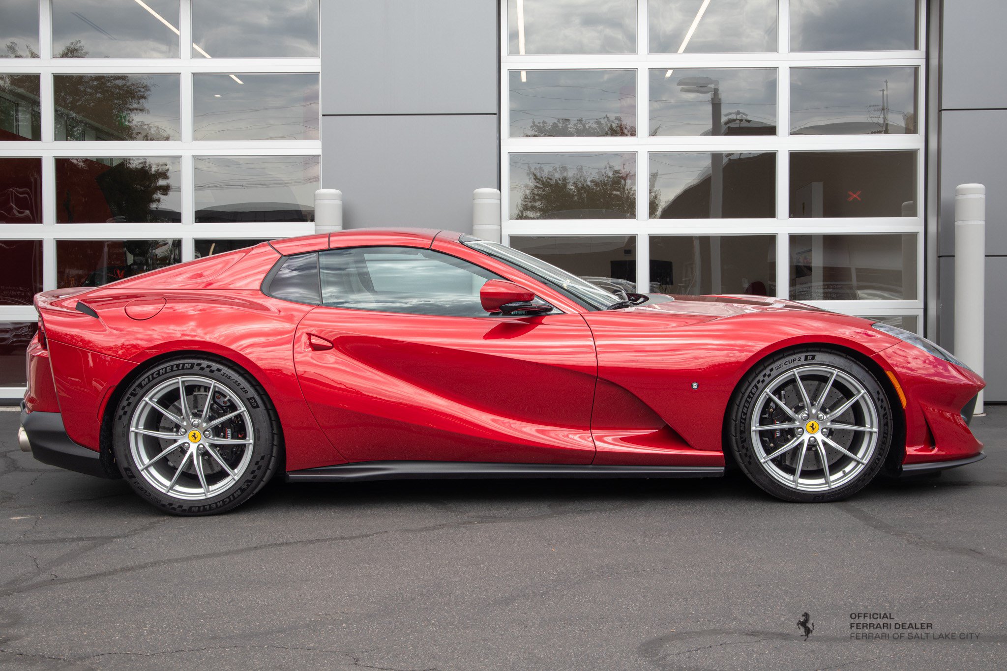 Used 2021 Ferrari 812 GTS RWD image 7