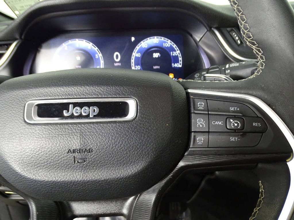 Used 2023 Jeep Grand Cherokee Altitude image 27