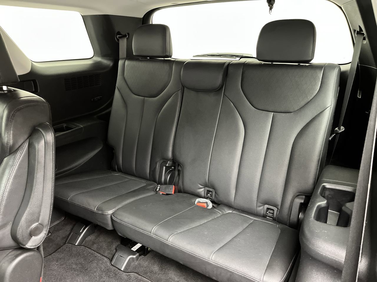 Used 2021 Hyundai Palisade SEL w/ Premium Package AWD/4WD image 14
