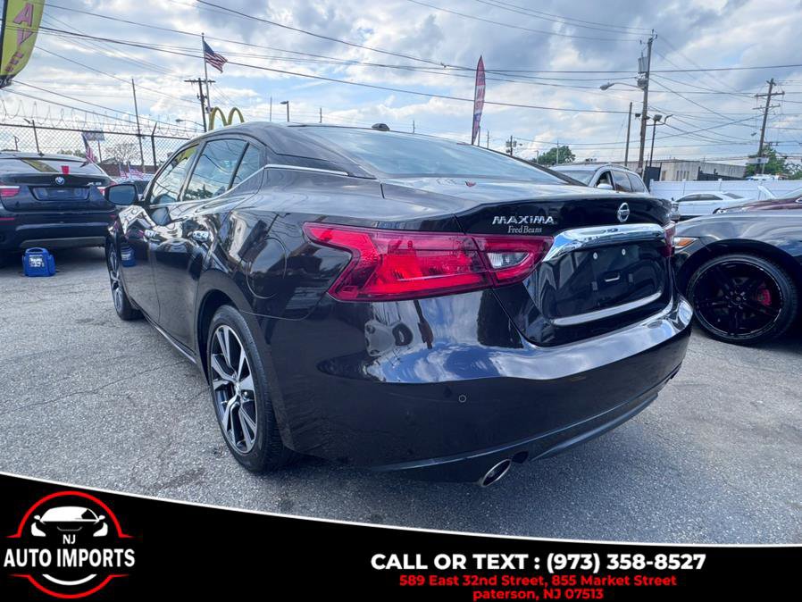 Used 2016 Nissan Maxima Platinum w/ Interior Lighting Package image 10