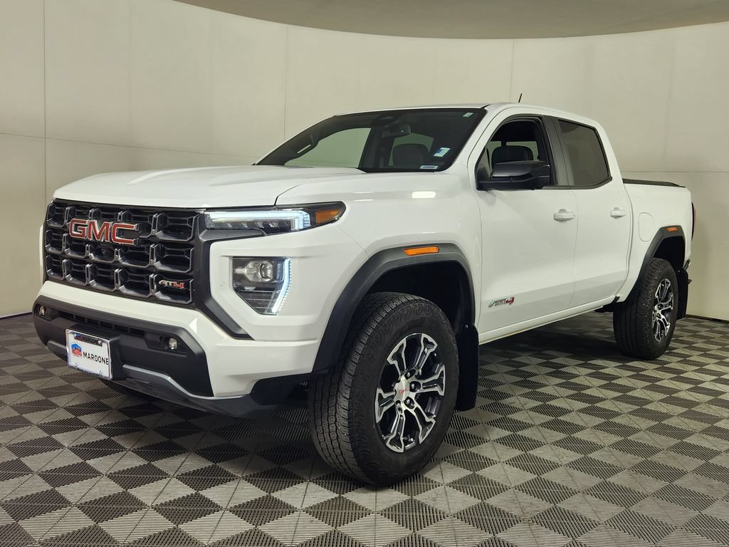 Used 2024 GMC Canyon AT4 w/ Technology Package AWD/4WD image 3