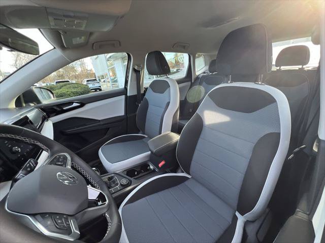 New 2026 Volkswagen Taos S AWD/4WD image 11