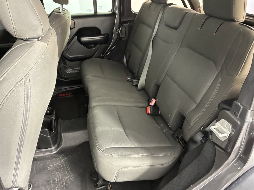 Used 2018 Jeep Wrangler Unlimited Sport S image 25