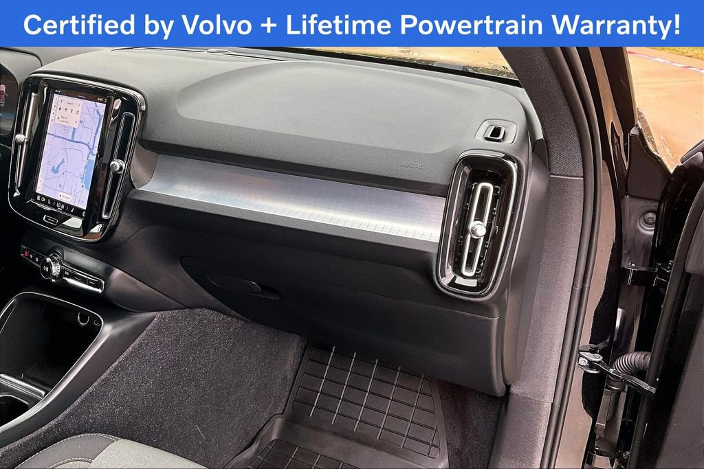 Certified 2023 Volvo XC40 B5 Core image 21