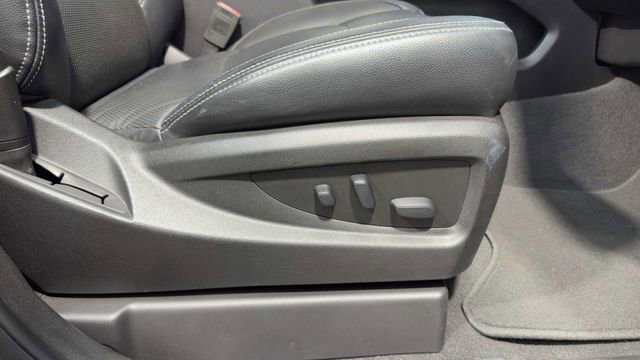 Used 2019 GMC Yukon XL SLE w/ SLE Value Package RWD image 13