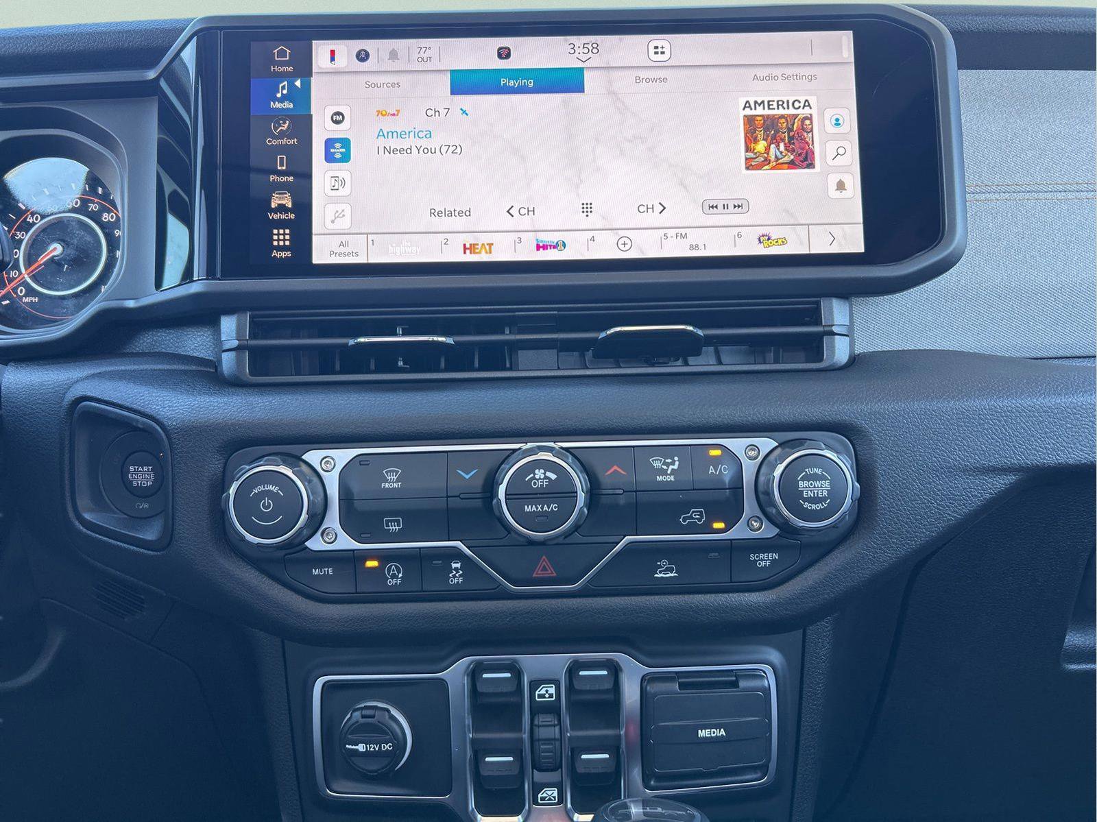 New 2026 Jeep Gladiator Sport image 18