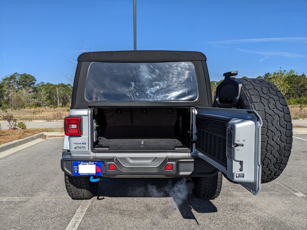 Used 2024 Jeep Wrangler Unlimited Sahara w/ Technology Group image 45