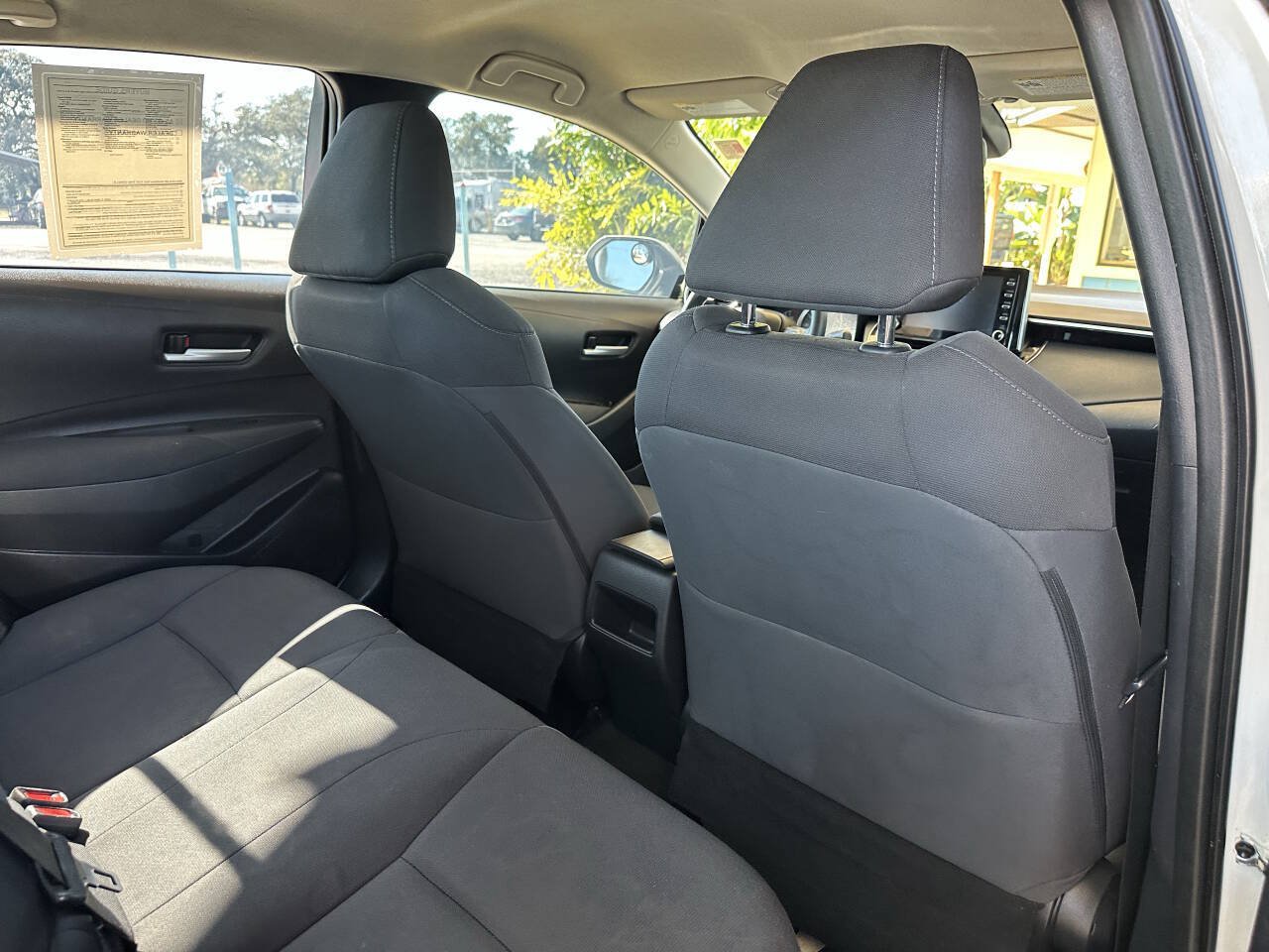 Used 2020 Toyota Corolla LE FWD image 14