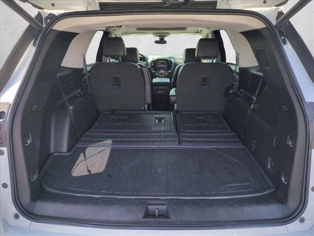 Used 2019 Chevrolet Traverse Premier w/ Driver Confidence II Package FWD image 6