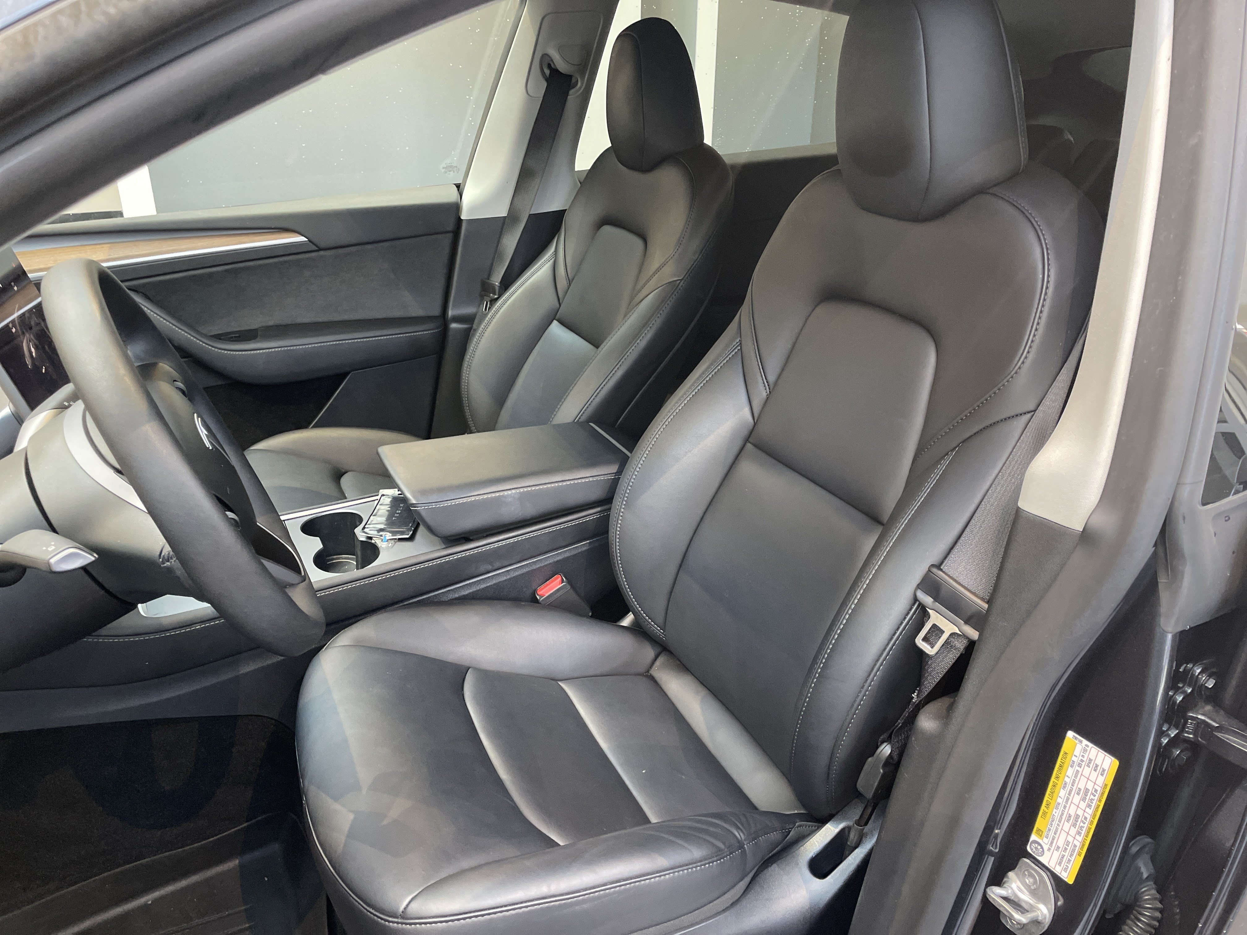 Used 2025 Tesla Model Y Long Range AWD/4WD image 17