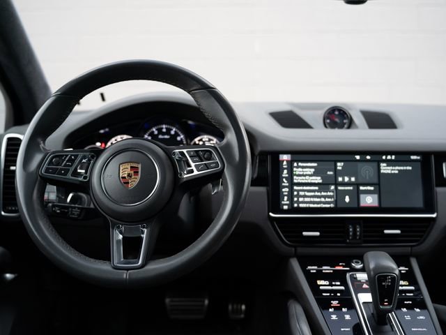 Certified 2020 Porsche Cayenne Turbo AWD/4WD image 22