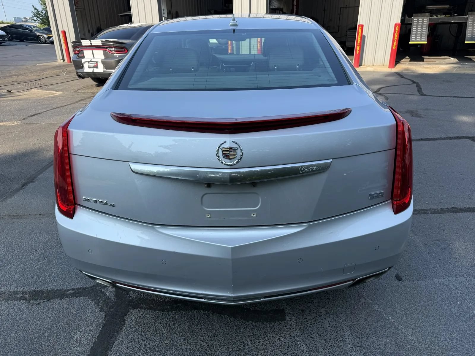 Used 2013 Cadillac XTS Platinum AWD/4WD image 3