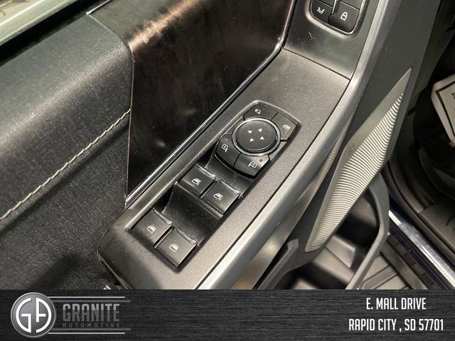 Used 2022 Ford F150 Lariat w/ Equipment Group 502A High AWD/4WD image 11
