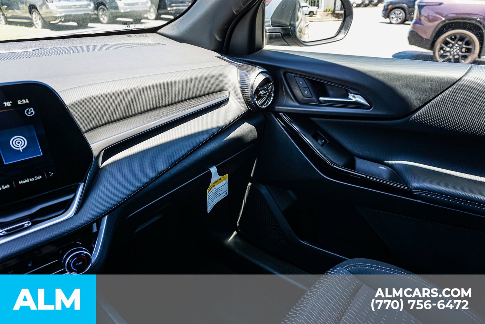 Used 2026 Chevrolet Equinox LT FWD image 46