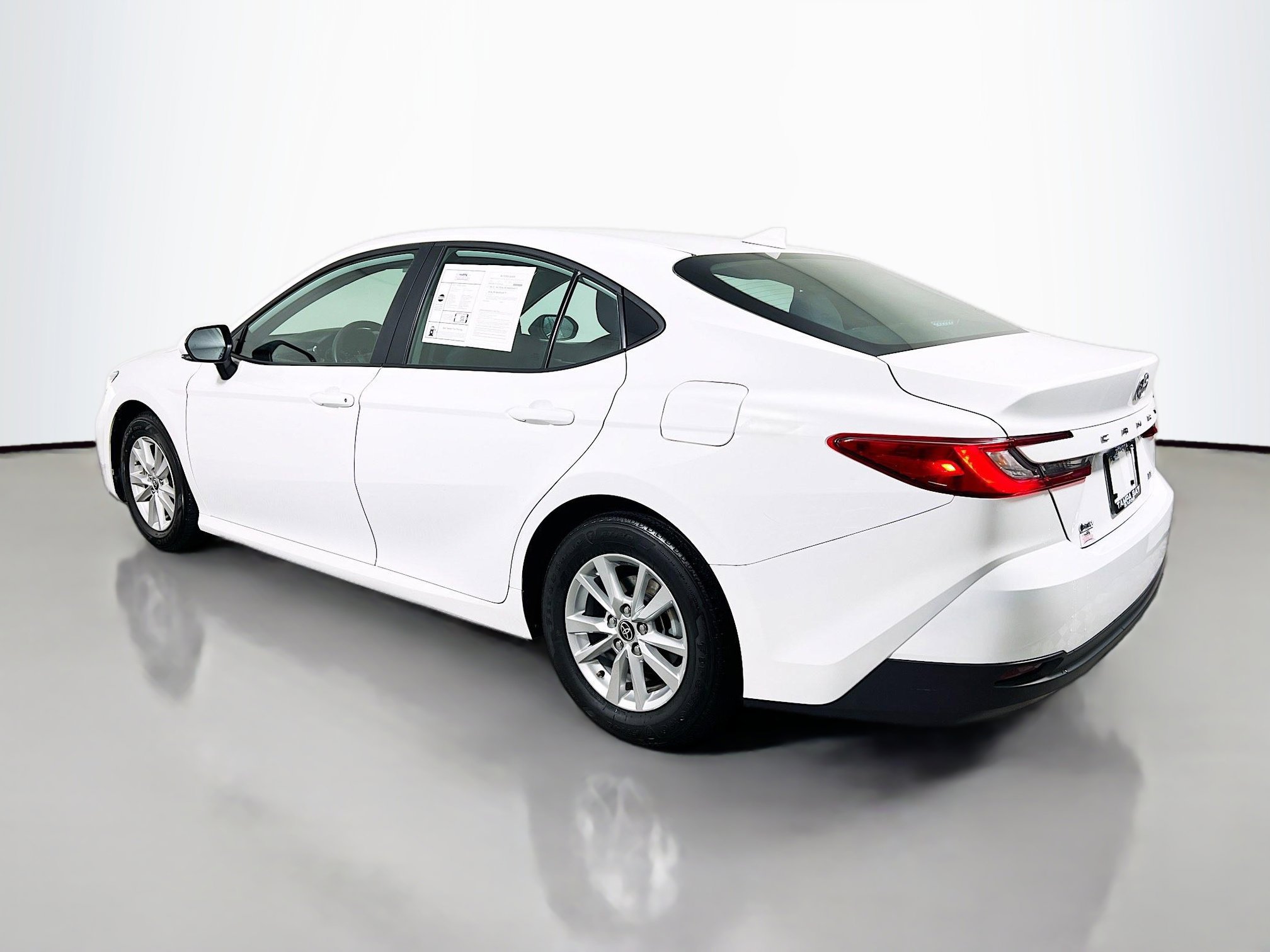 Used 2025 Toyota Camry LE FWD image 8